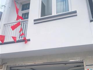 Giảm 2 tỷ nhà 4 tầng trần não chỉ 10 tỷ hơn! ngang 414m 1 trệt, 3 lầu, sân thượng