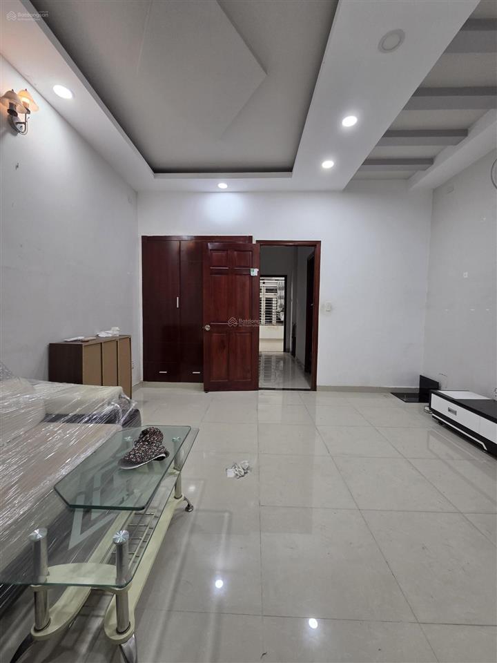 Bán căn góc 2mt hẻm 8m thông dương quảng hàm p5(7mx14m)3 lầugiá 14ty tl