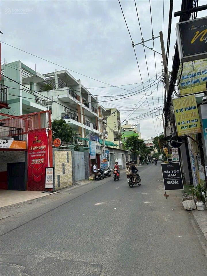 Chính chủ bán nhà hxh dương quảng hàm  sát bên emart phan văn trị (4.85mx17m) giá 8tỷ3 tl