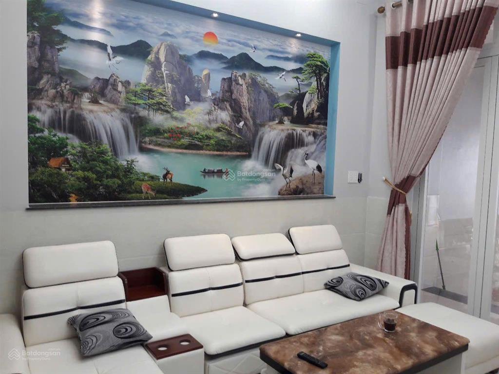 Bán nhà 2 mặt tiền trướcsau hẻm xe hơi thông đường dương quảng hàm gò vấp(6mx16.3m)giá 12.5 ty tl