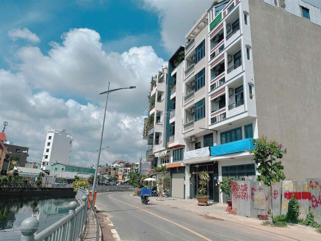 Bán lô đất mặt tiền đường phạm huy thông phường an nhơn (4mx15m) giá 11.9 tỷ tl