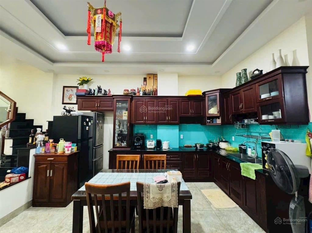 Chính chủ bán gấp nhà mặt tiền hẻm kinh doanh đường lê đức thọ (7.7mx15m) 3 lầu giá 15 tỷ