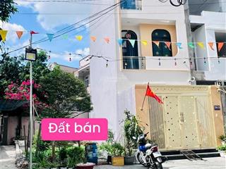 Lô đất mặt đường kinh doanh gần tô ngọc vân, tam phú thủ đức. diện tích 64m2. đường nhựa rộng 10m.