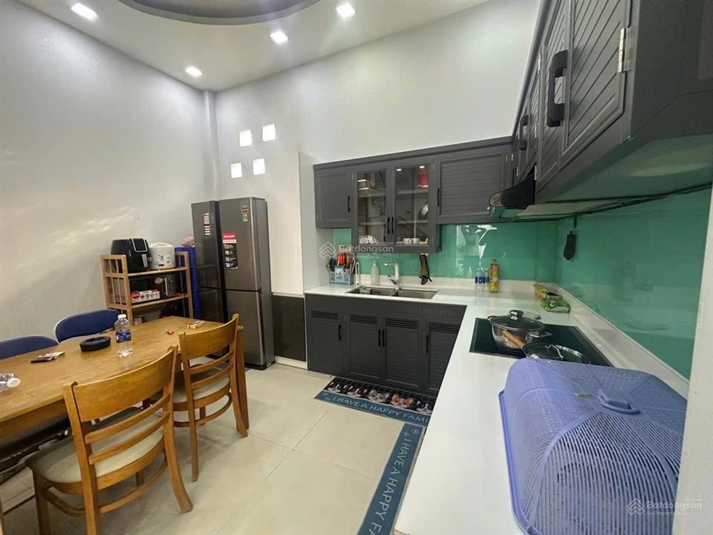 Nhà hẻm ô tô vào, ngay chung cư 4s linh đông, gần phạm văn đồng. dt 6,2x12=76m2. giá 5tỷ5