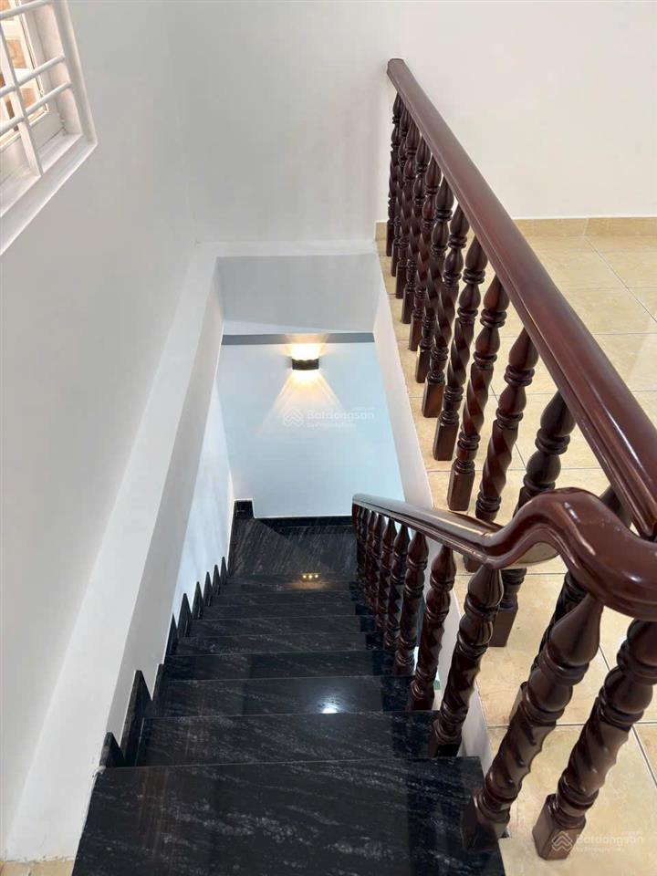 Nhà mặt tiền kinh doanh đường số 8 trường thọ, giá tốt, tiện xây mới