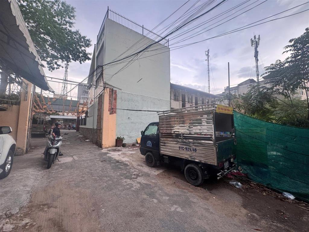 Quá rẻ luôn. 376m2 đất ngang 12,7m vuông vức. ful thổ cư ngay phạm văn đồng, linh trung, thủ đức