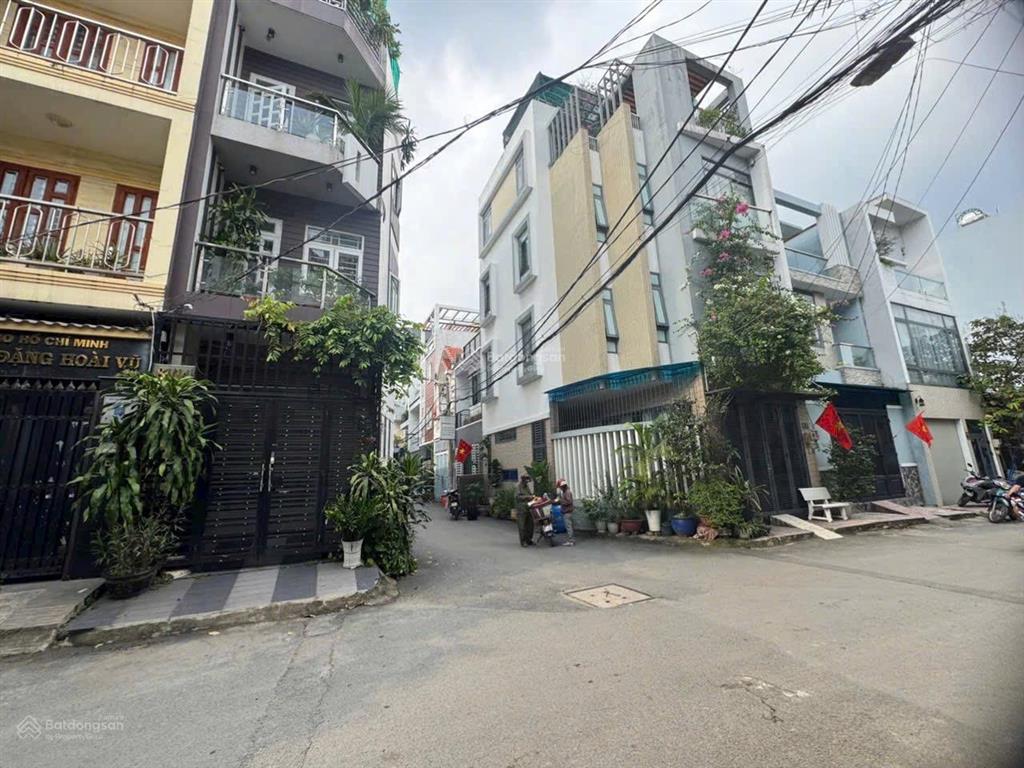 Đất trường thọ, thủ đức. ô tô 7 chỗ vào, sát mặt tiền đường lớn giá tuyệt chủng.