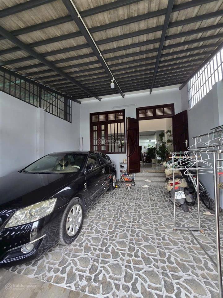 Thơm phức  nhà 2 tầng hẻm 6m linh đông, thủ đức. diện tích 5x20 giá chỉ hơn 5tỷ