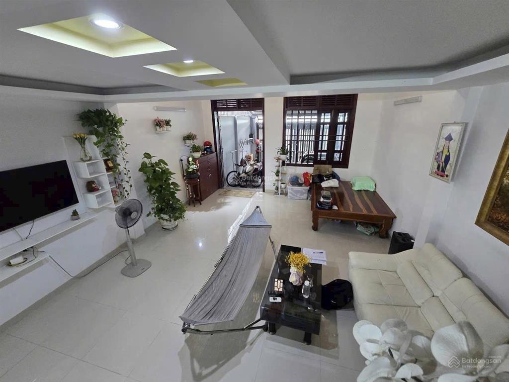 Thơm phức  nhà 2 tầng hẻm 6m linh đông, thủ đức. diện tích 5x20 giá chỉ hơn 5tỷ