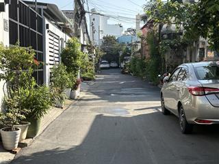 Quá rẻ luôn. đất trường thọ, thủ đức. 190m2 ngang 11m đường ô tô 7 chỗ vào chỉ 50tr/m2.