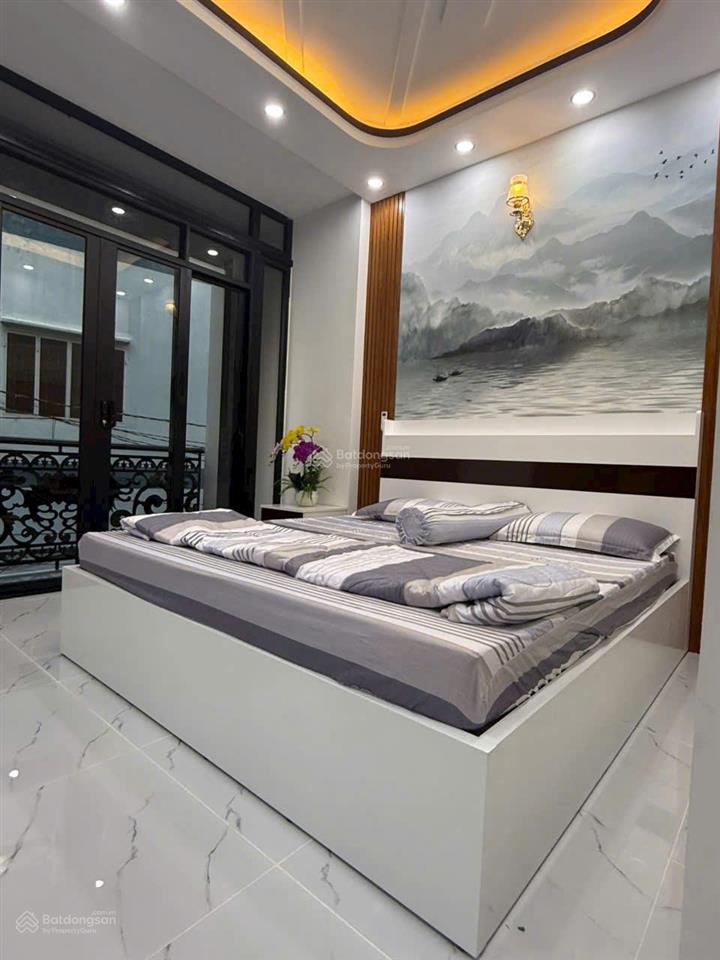 Cần bán biệt thự đường lê thúc hoạch, q. tân phú, dt 200m2, 3 tầng, giá về 26 tỷ tl,  0942 666 ***