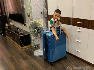 Bán gấp nhà mặt phố hồ văn chương, đống đa, hn  view hồ, ô tô tránh  giá chỉ 27.5 tỷ, s=52/56m2