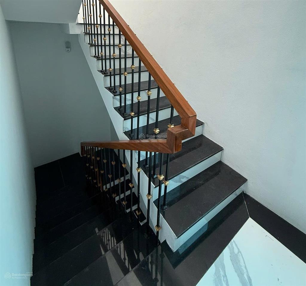 Cực hiếm  bán nhà mặt phố đào tấn, hn, s=160m2, 5 tầng, mt 6.5m. chỉ 120 tỷ  oto tránh.