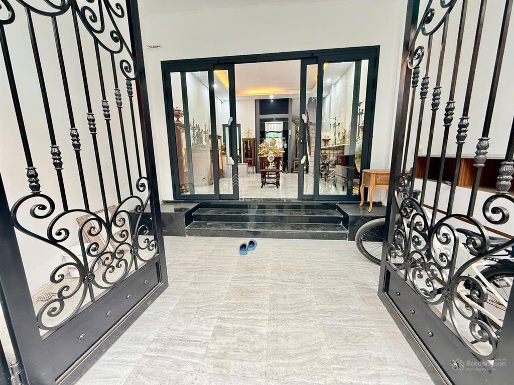 Thật 100%  bán nhà phố vạn bảo  s=34/47m2, 6 tầng, mt 4.6m. giá chỉ 25.5 tỷ. ngõ oto, thang máy