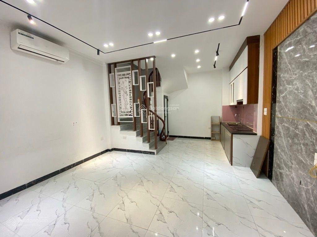 Oto đỗ cửa  phúc đồng 30m2 x 5t giá chào 7.8 tỷ có thương lượng