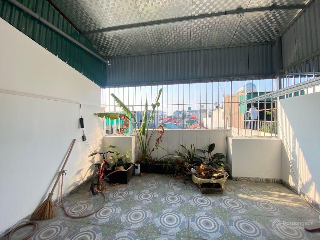 Oto đỗ cửa  phúc đồng 30m2 x 5t giá chào 7.8 tỷ có thương lượng