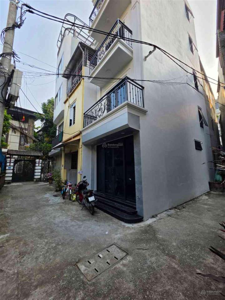 Chỉ 5.35 tỷ  nhà 3 tầng thạch bàn 31m2  ko quy hoạch  ngõ nông