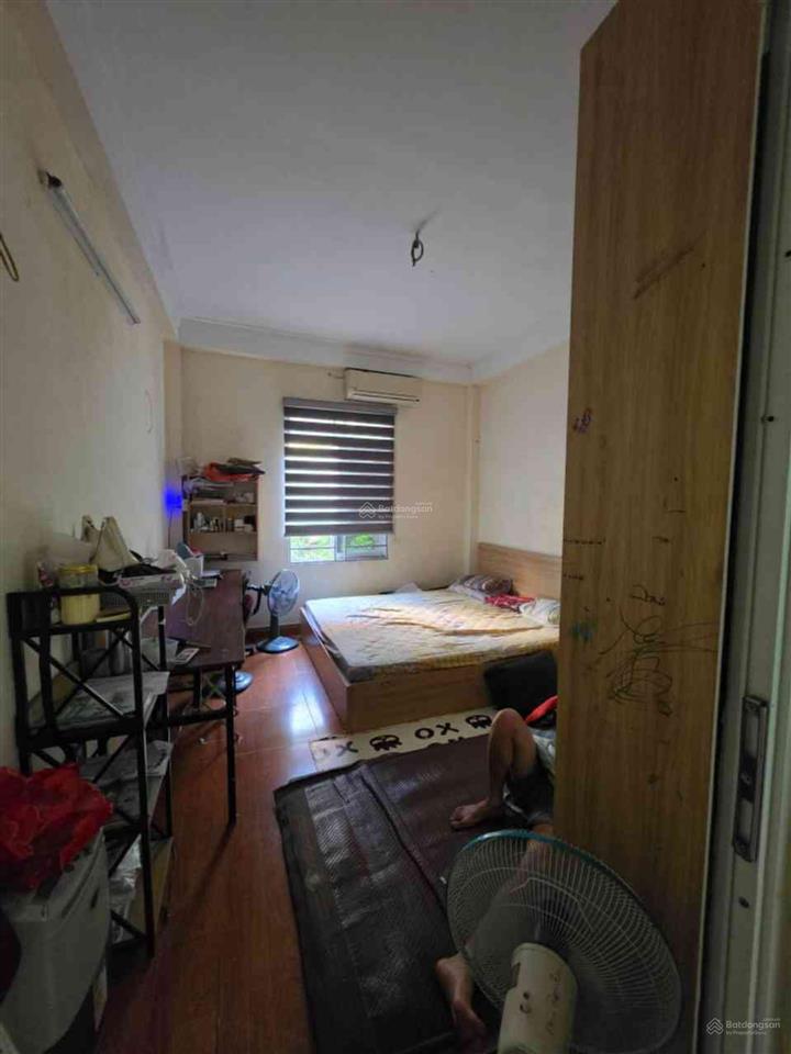 Chỉ 5.35 tỷ  nhà 3 tầng thạch bàn 31m2  ko quy hoạch  ngõ nông