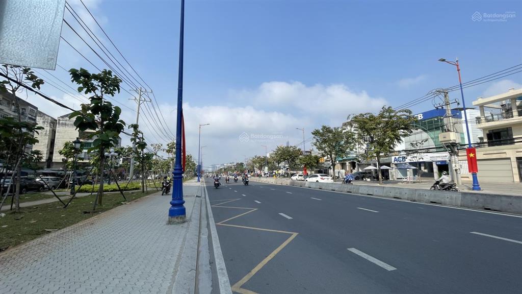 Chủ ngộp bank  cần bán gấp lô đất an phú an khánh quận 2  dt 5mx20m  21,5 tỷ