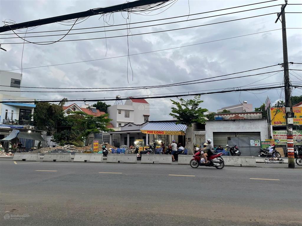Bán đất mặt tiền nguyễn thị định q2  dt 7,2 x 26m 188m²  36,5 tỷ tl