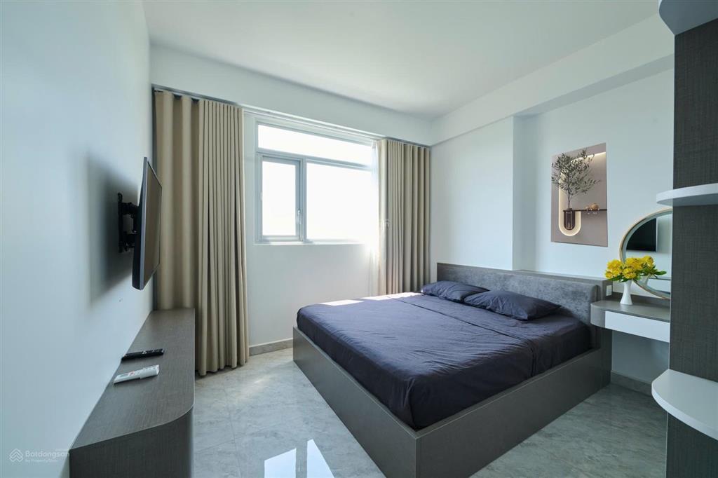 Cho thuê căn hộ paris hoàng kim  2pn 2wc 71m2  16tr