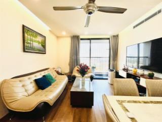 Bán căn 3n, 2vs, 92m, sổ đỏ cc, full nt, 9 tỷ 3  rẻ nhất toà dream bonanza 23 duy tân  0974 687 ***