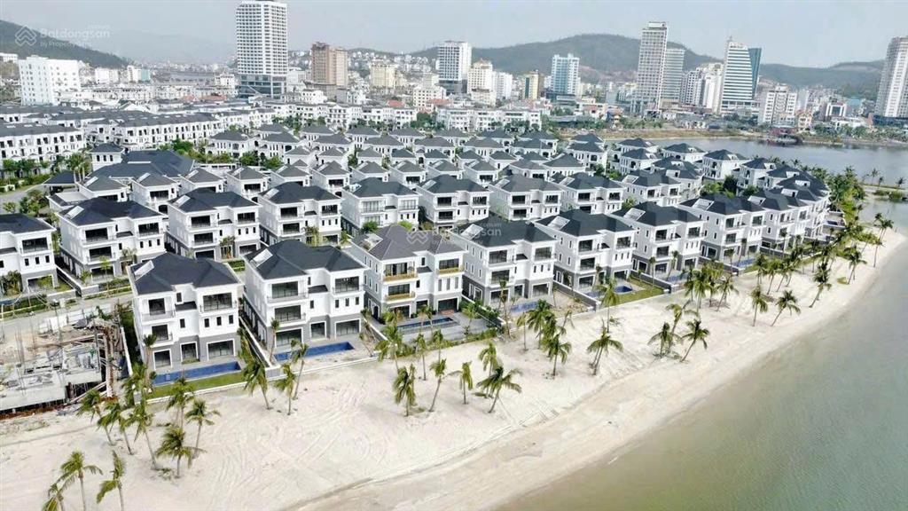 [quỹ ngoại giao  sở hữu chỉ từ 10 tỷ  biệt thự mặt biển cuối cùng  lagoon residences]