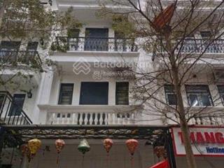 Cho thuê nhà khu liền kề phú diễn, btl dt 70m2 x 5 tầng mặt tiền 5m, điều hòa nóng lạnh kinh doanh