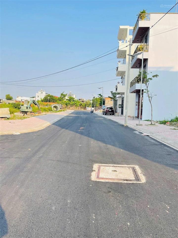 Đất nền sổ sẵn ngay khu đô thị đại học quốc tế vinhomes  diện tích 90m², giá 2 tỷ 4, shr!