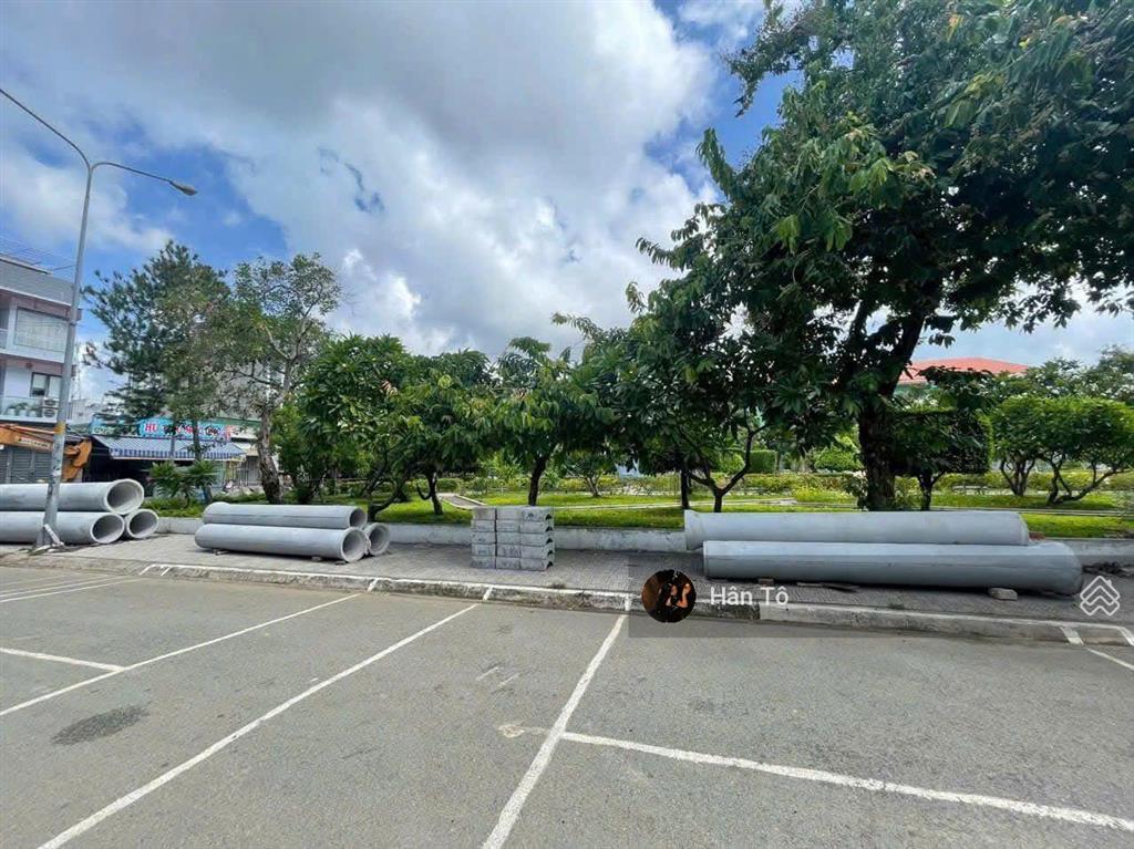 Đất ngộp lê tấn bê 102m2, sổ riêng, xây tự do, 200m ra võ văn kiệt, giá 3.6 tỷ, hàng hiếm giữ tiền