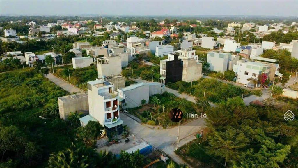 Cắt lỗ 70m2 đất đường liên phường gần khu liên hợp thể thao quốc gia rạch chiếc. giá còn tl!