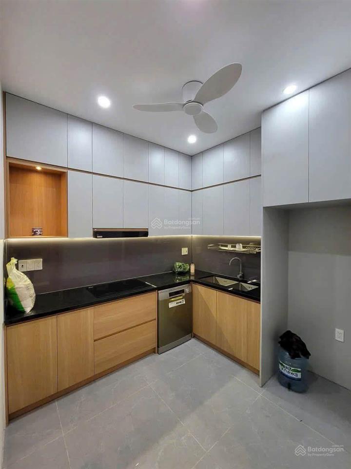 Gấp bán chủ chào giá tốt khu vực, giá ngộp 2 tỷ 3  chung cư tecco trần đại nghĩa gần kcn tân tạo.