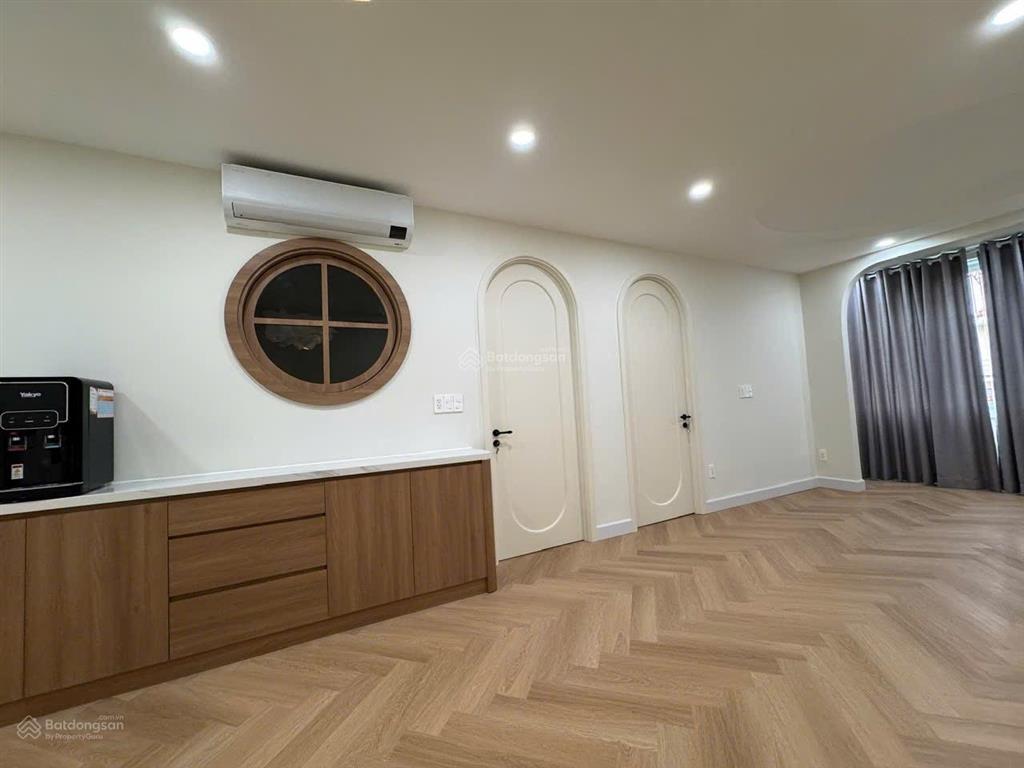 Bán căn cc 208 nguyễn gia trí bình thạnh diện tích 67,7m2, 2pn full nội thất giá 3,7tỷ thắng tl