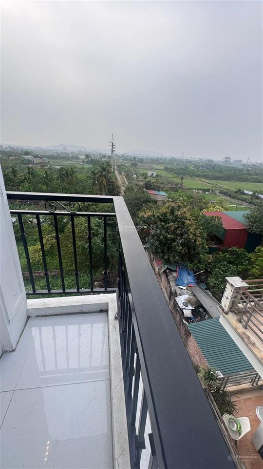 Bán nhà mới xây tại chợ hạ hoà  dt 45m2  4 tầng  mt 7.2m  4 ngủ  đường 10m, oto ngủ trong nhà