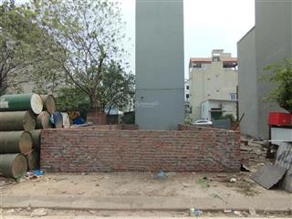 Bán đất dịch vụ khu x4 của yên lũng  diện tích hợp lý 70m  mặt tiền 5.02m  sát đại lộ  168 tr/m