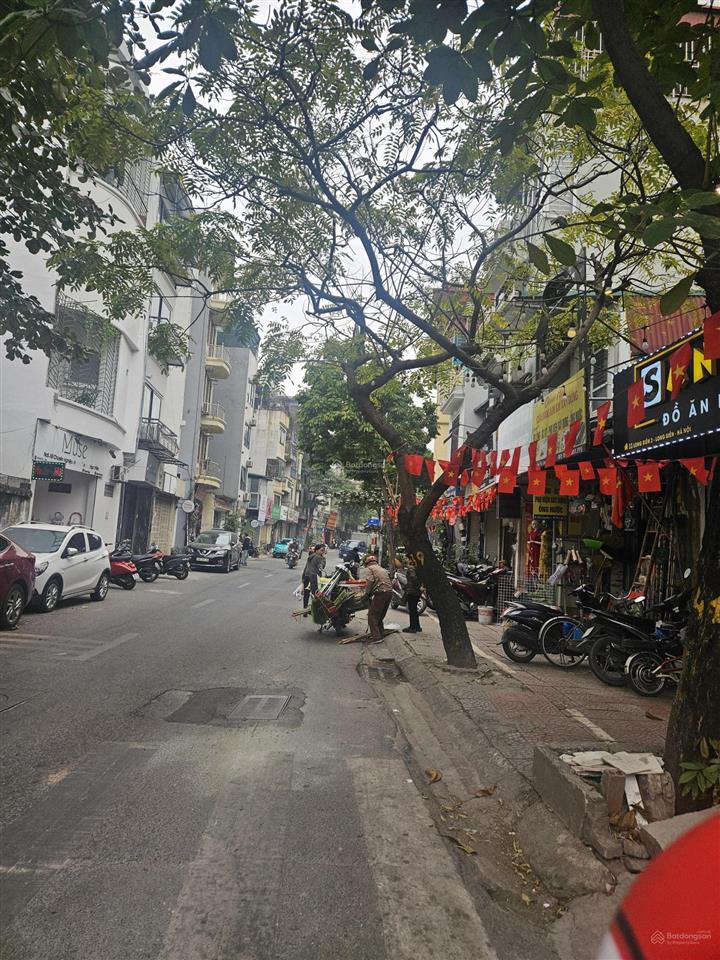 Ngọc lâm mặt phố hiếm dòng tiền khủng mặt phố vỉa hè 2 bên, kinh doanh