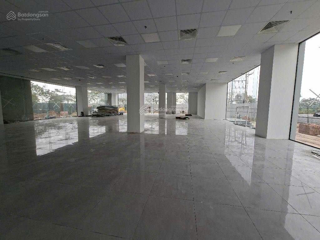 Hiếm tòa nhà dịch vụ đa năng mặt phố lô góc 4 thoáng tổng dt 3148m2, giá đầu tư, sổ chính chủ