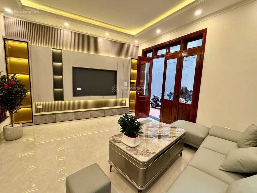 Hàng hiếm việt hưng căn góc thoáng sáng 48m 5 tầng thang máy,