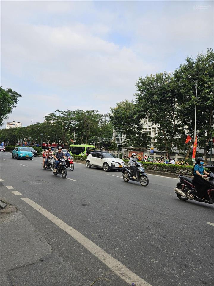 Hiếm có khó tìm đất mặt phố nguyễn sơn vỉa hè rộng kinh doanh sầm uất 50m2 mặt tiền đẹp