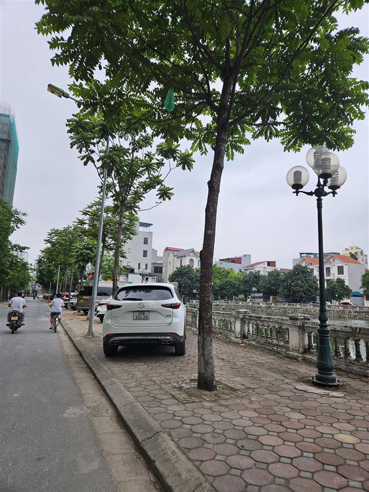 Hiếm có khó tìm đất lõi bồ đề ngõ thông hồng tiến mặt tiền rộng ,