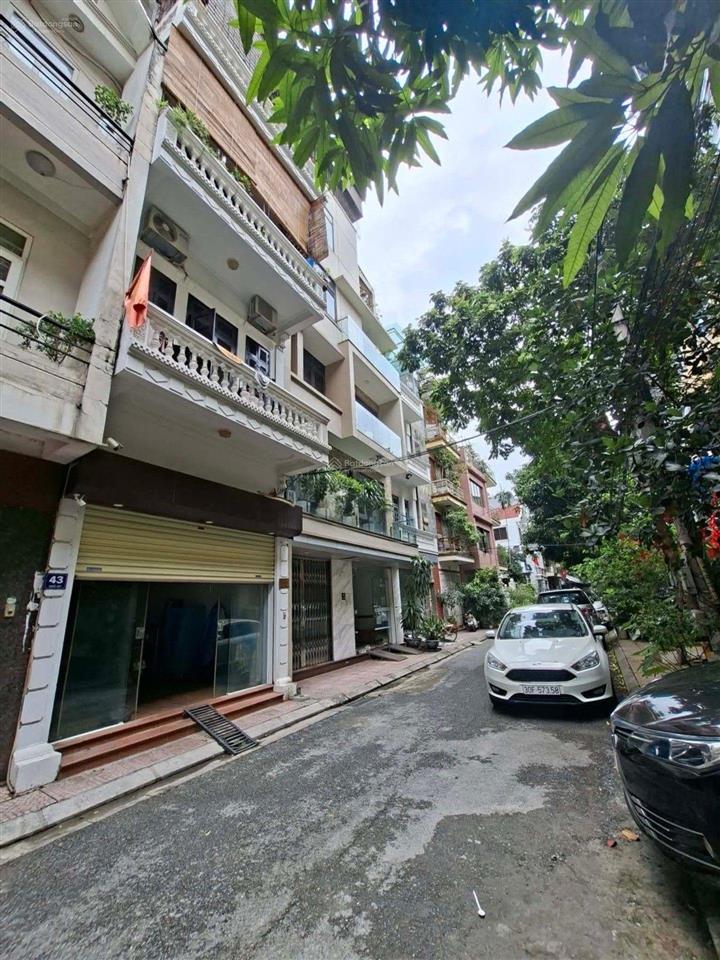 Bồ đề  75m  7 tầng thang máy  gara ô tô  giảm 2,5 tỷ chỉ còn 18 tỷ