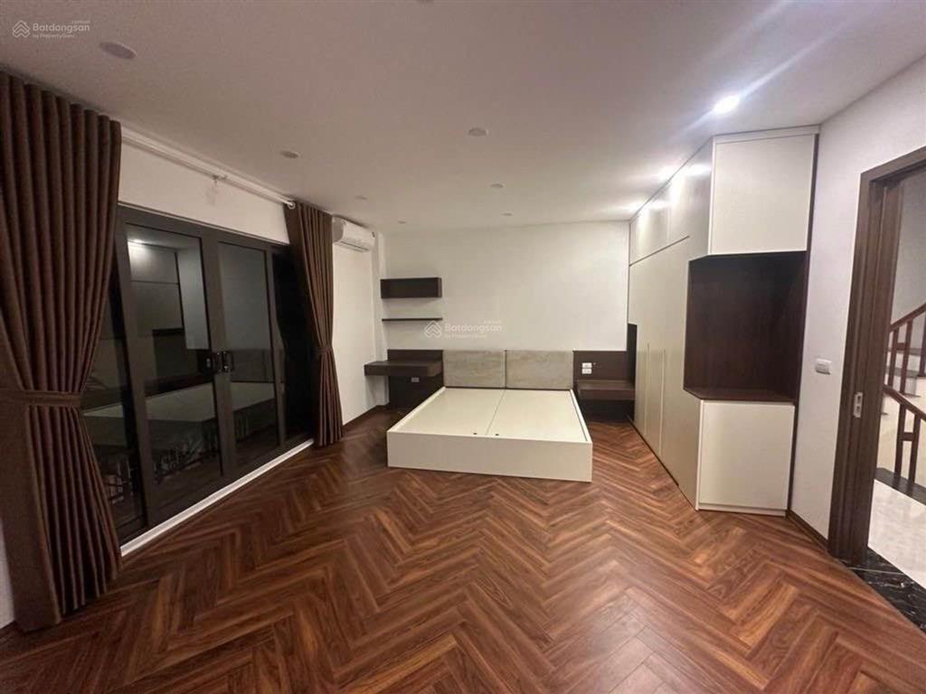 Việt hưng 72m²  6 tầng thang máy  gara ô tô  ngõ thông  kinh doanh  giá chỉ 190 triệu/m²