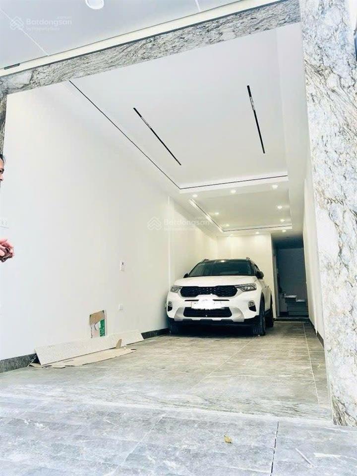 Bán nhà bồ đề 51m², 7 tầng thang máy ô tô tránh, dòng tiền chỉ 15,7 tỷ