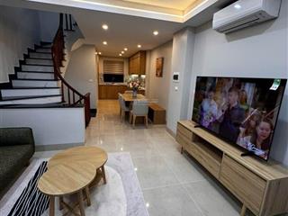 Bán nhà việt hưng dt 70m² 4 tầng ngõ thông nhỉnh 10 tỷ