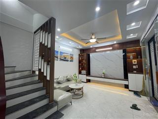 Việt hưng tái định cư nhà đẹp 6 tầng căn góc chỉ 7,9 tỷ
