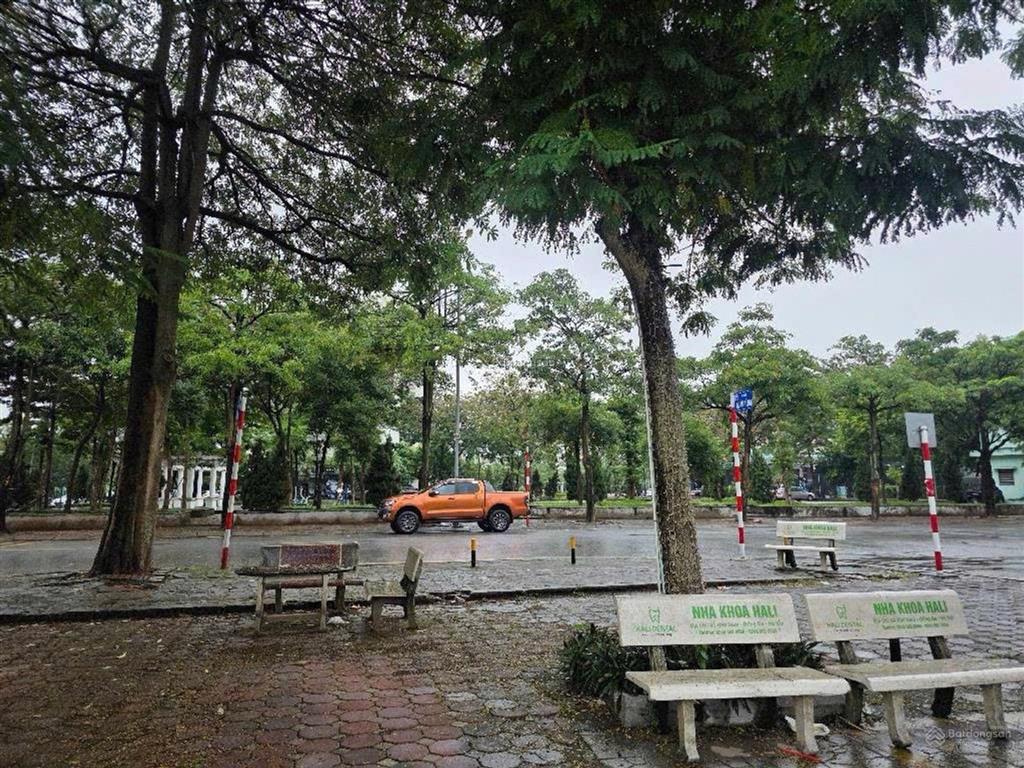 Việt hưng tái định cư nhà đẹp 6 tầng căn góc chỉ 7,9 tỷ