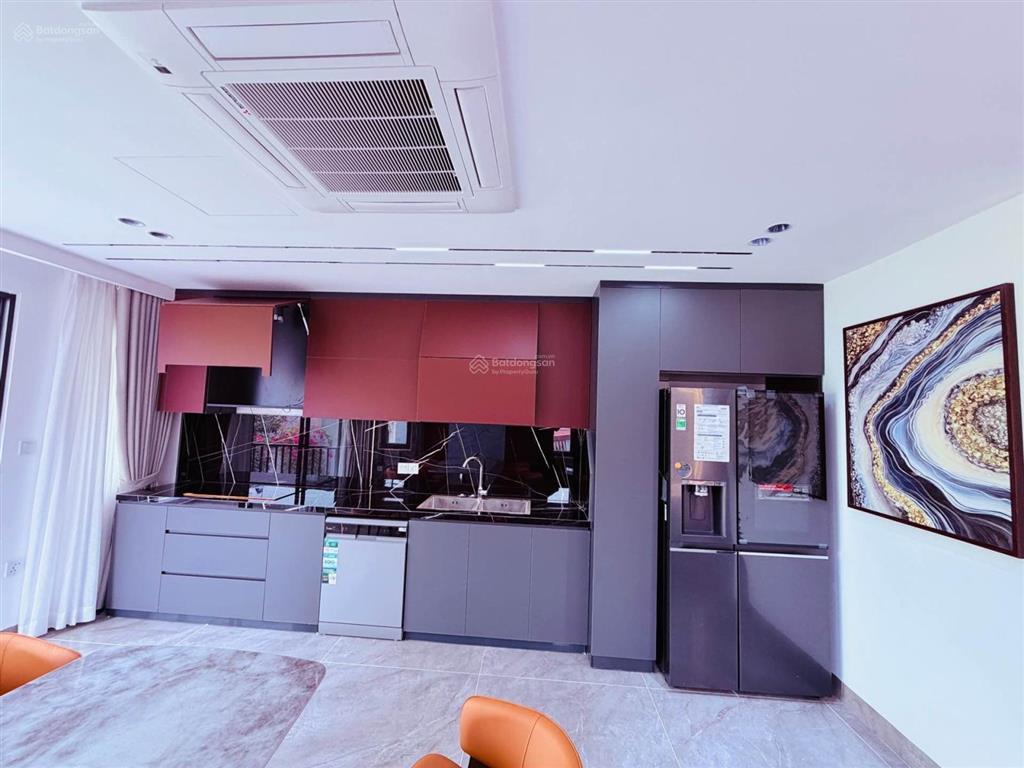 Hàng vip nguyễn sơn phân lô ô tô tránh lô góc 8 tầng thang máy cực hiếm