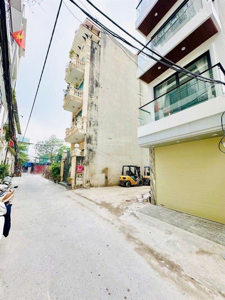 Bồ đề gần cầu trần hưng đạo ô tô tránh 50m 7 tầng thang máy nhỉnh 15 tỷ