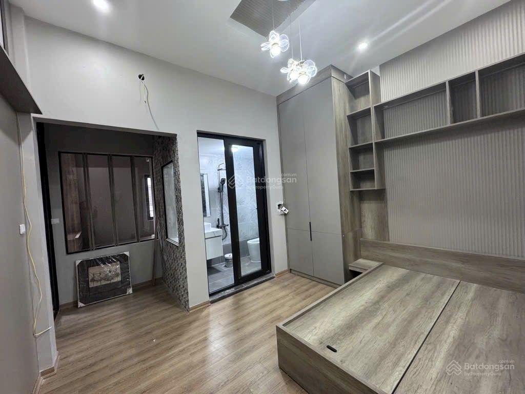 Nguyễn văn cừ 51m 5 tầng ngõ ô tô nhà mới đẹp dân xây 11,8 tỷ,