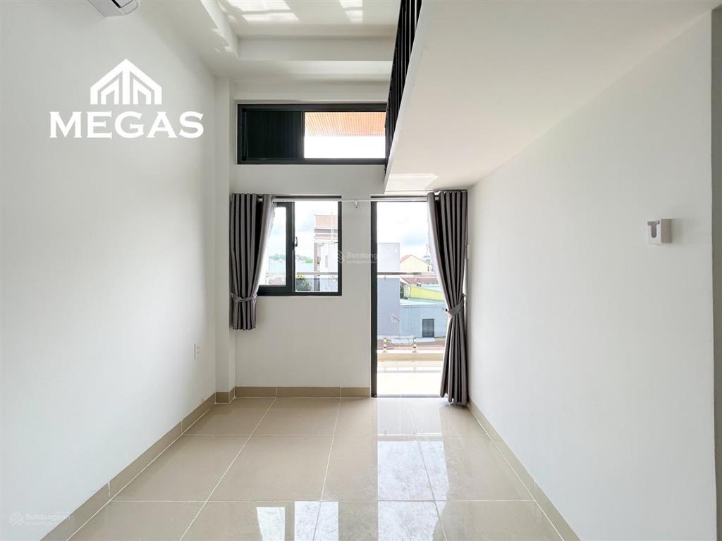 Duplex ban công ngay ngã tư thủ đức  coopmart lê văn việt